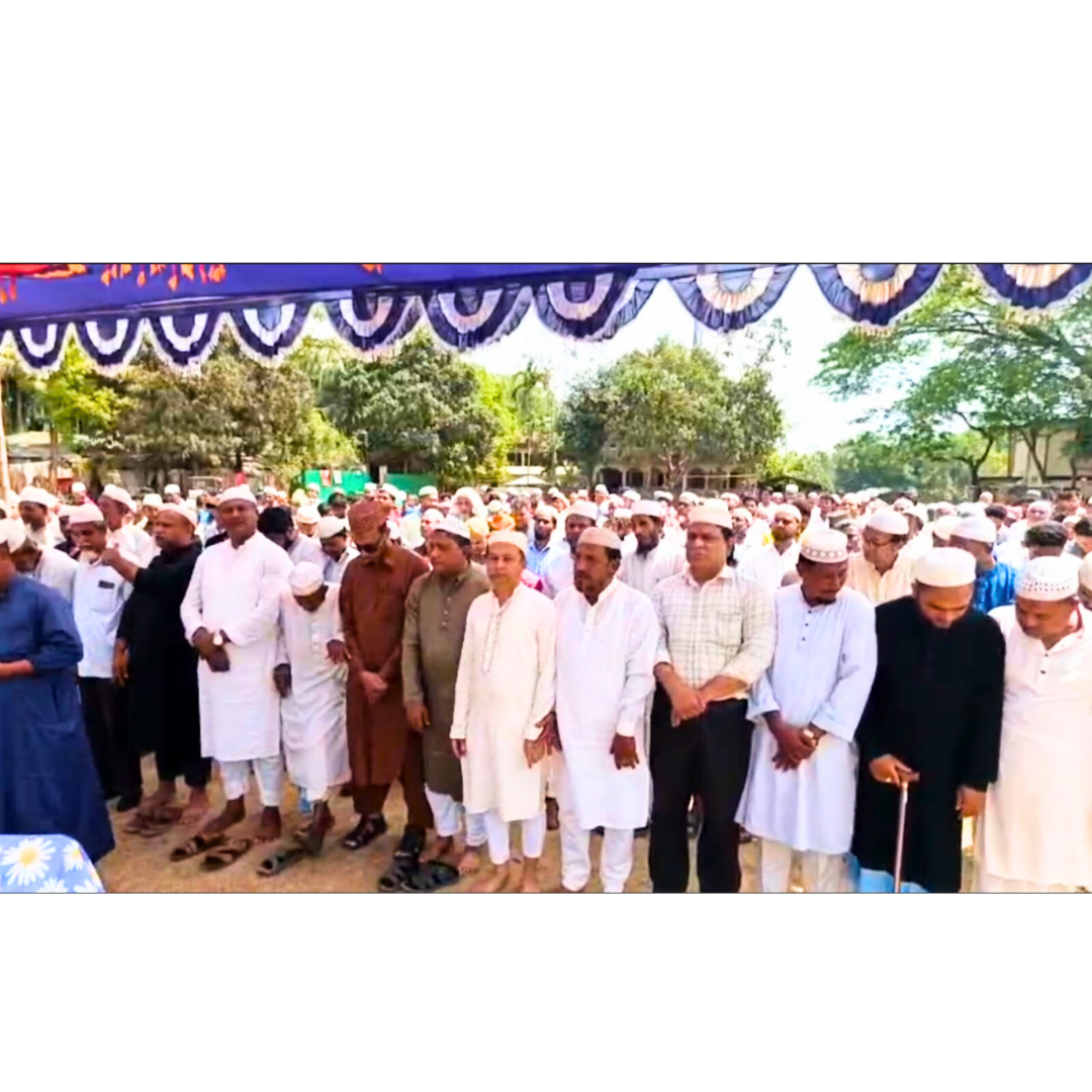 স্বামী বীর মুক্তিযোদ্ধা আবদুর রহিমের কবরের পাশেই শায়িত হলেন তাঁর সহধর্মিণী